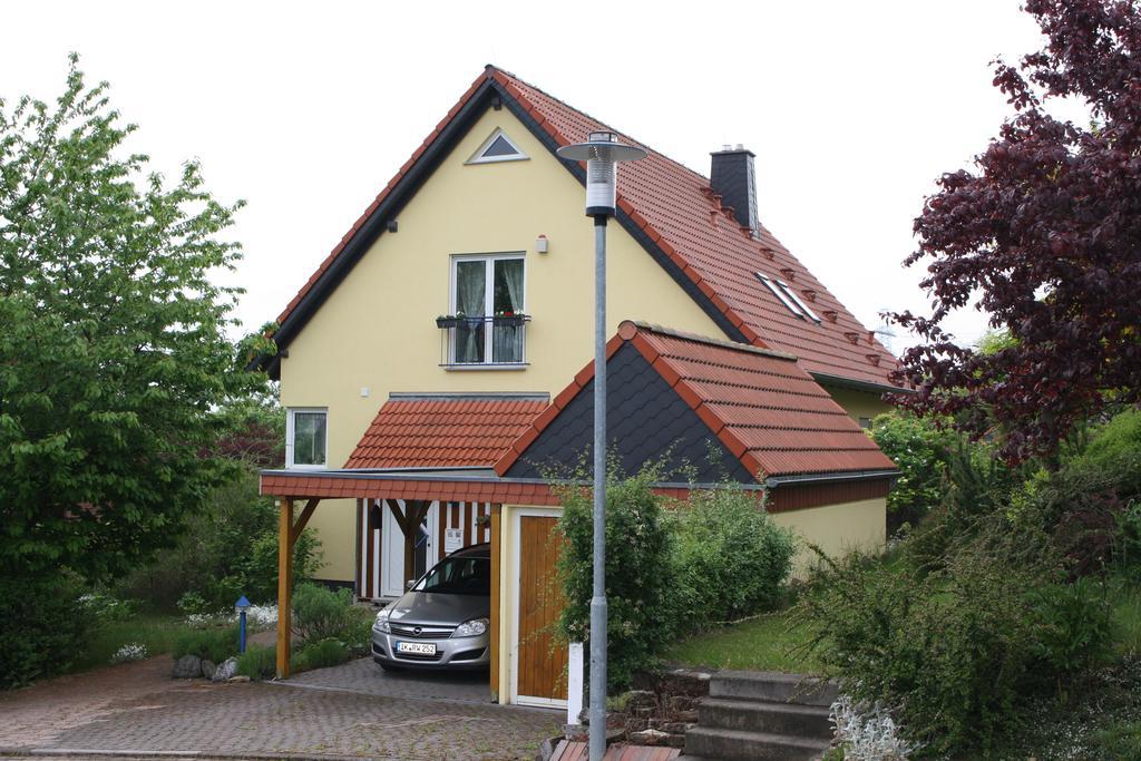 Zwischen Erfurt, Weimar & Thueringer Wald Apartman Elleben Kültér fotó